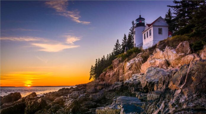 I 5 posti migliori per accamparsi nel Maine quest'estate
