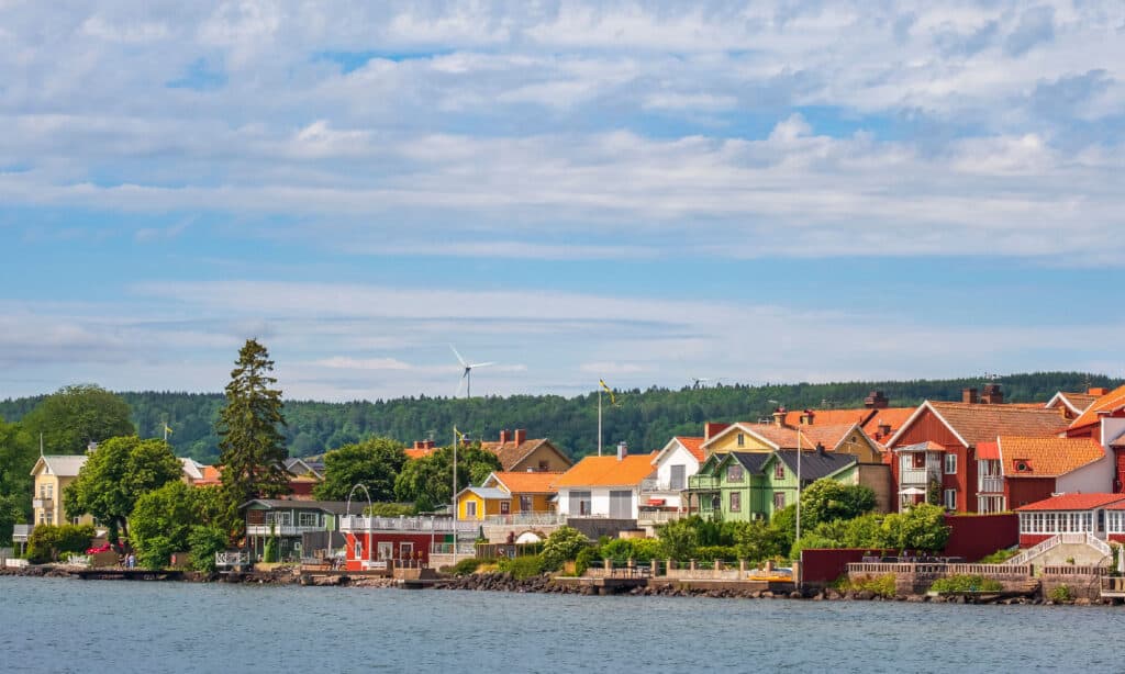 Case sulla riva del lago Vättern in Svezia