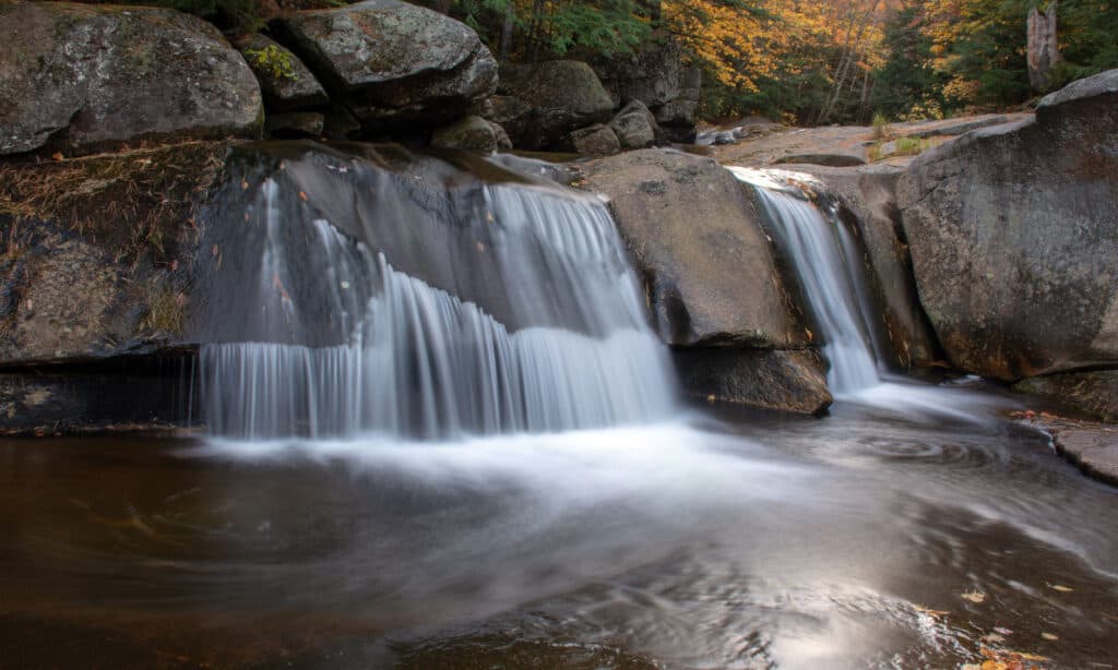 I posti migliori per sbirciare le foglie nel Maine - Maine Screw Auger Falls