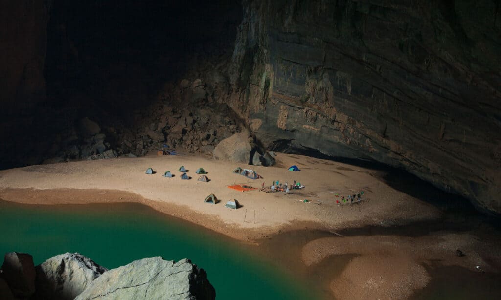 Grotta di Son Doong, Vietnam