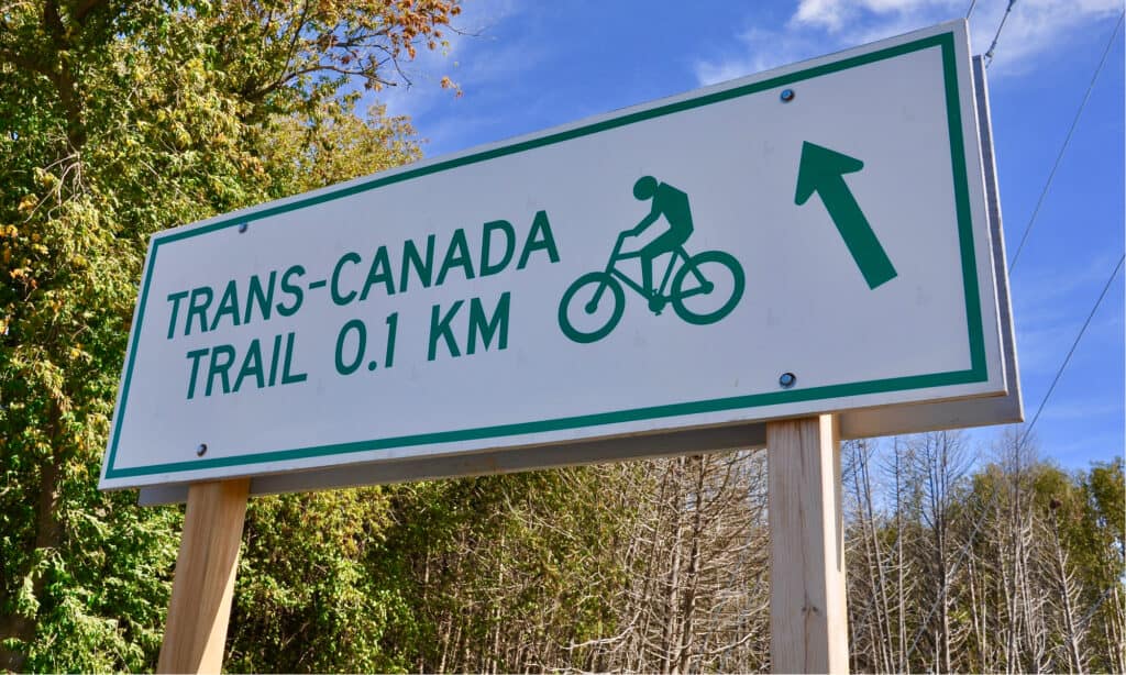 Cartello del sentiero Trans-Canada