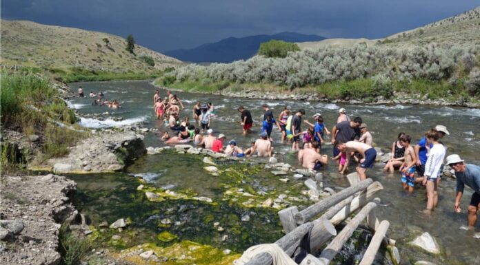 boiling river yellowstone