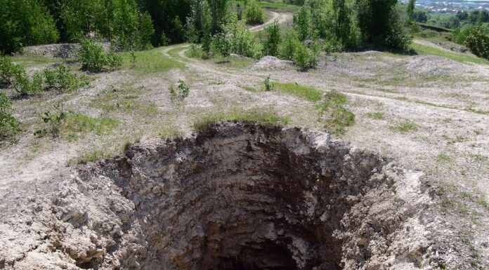 Qual è il buco più profondo mai scavato sulla Terra (e quanto in profondità possiamo andare?)
