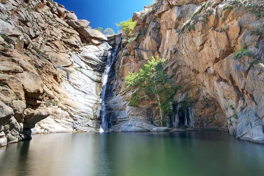 Cedar Creek Falls (Devil's Punchbowl) a San Diego - Buche per nuotare vicino a San Diego