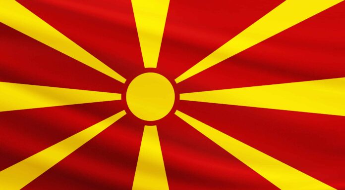 La bandiera della Macedonia: storia, significato e simbolismo
