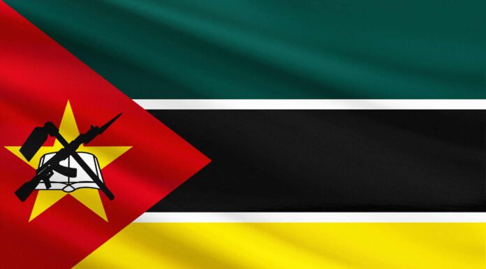 La bandiera del Mozambico: storia, significato e simbolismo
