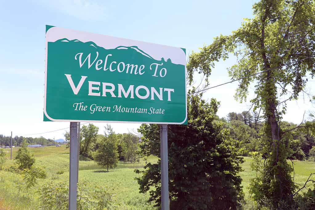 Un segno di benvenuto al confine di stato del Vermont.