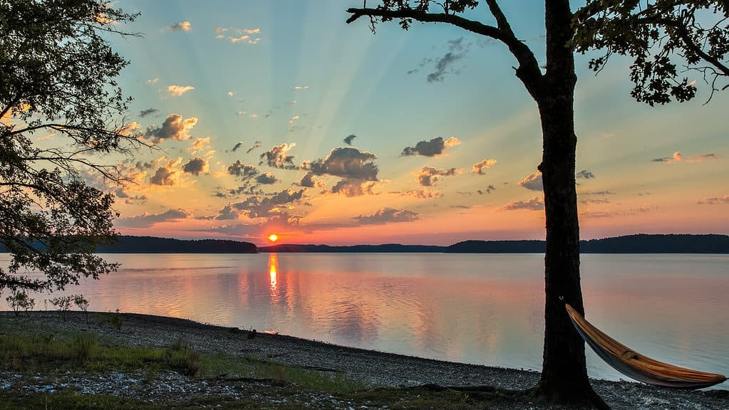 Il lago Ouachita è il lago più profondo dello stato dell'Arkansas.