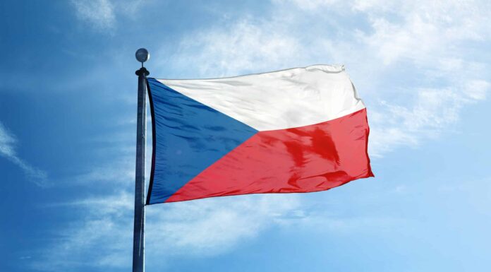 La bandiera della Repubblica Ceca: storia, significato e simbolismo
