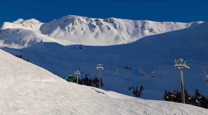 Miglior sci in Alaska: guida per le migliori montagne e date per le migliori condizioni di neve

