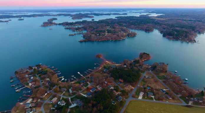 Qual è il lago artificiale più grande della Carolina del Nord
