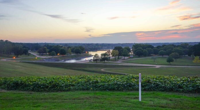 Qual è il lago artificiale più grande del Mississippi
