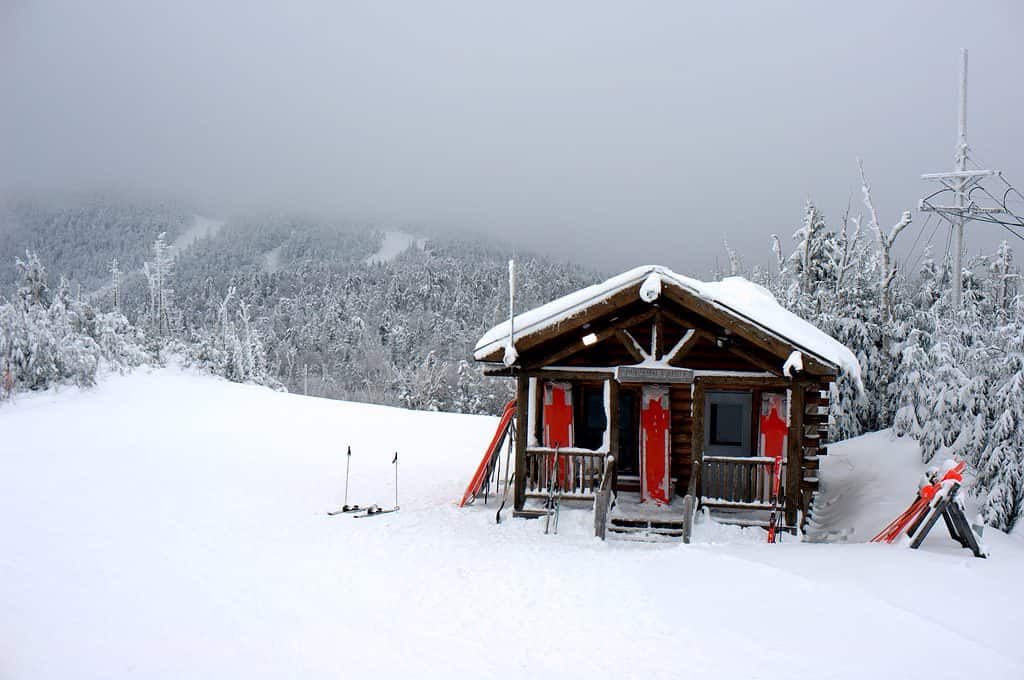 Cabina della guardia sciistica di Gore Mountain