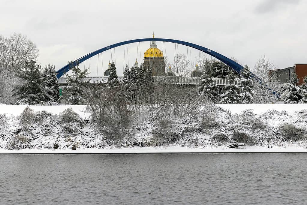 Iowa State Capitol coperto di neve