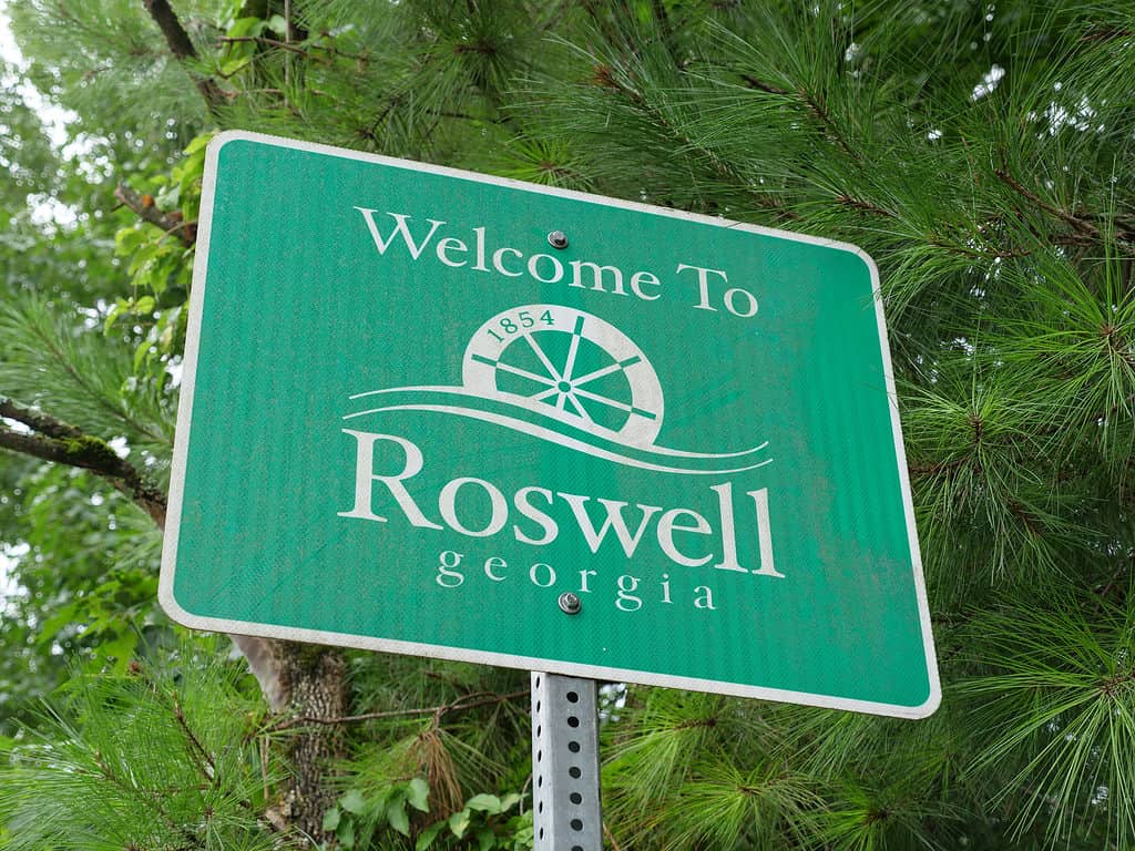 Cartello di benvenuto al pubblico di Roswell Georgia