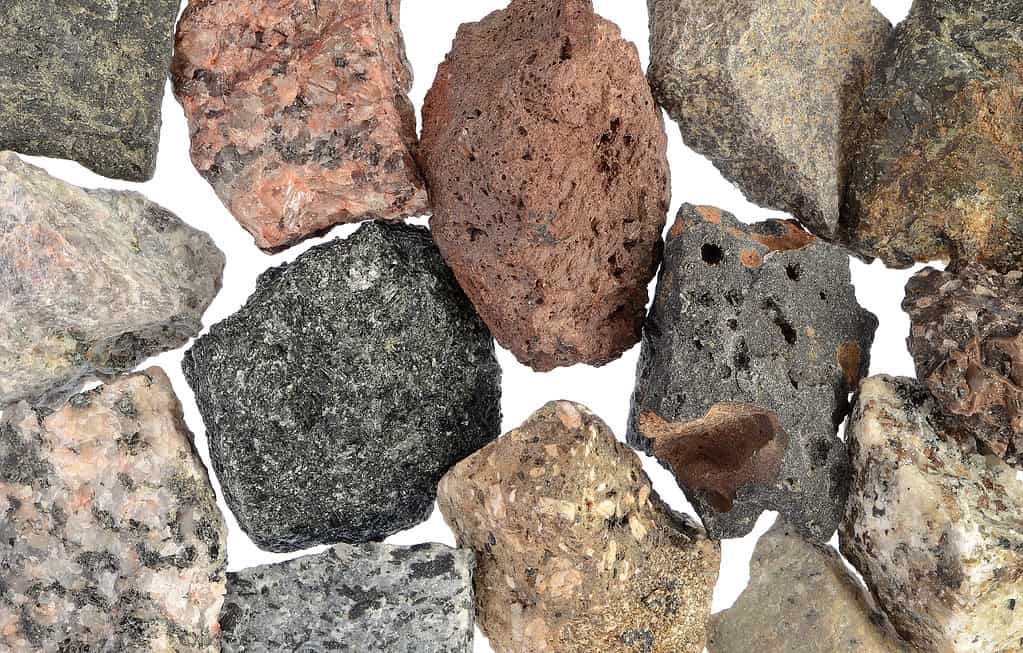 Una varietà di rocce ignee