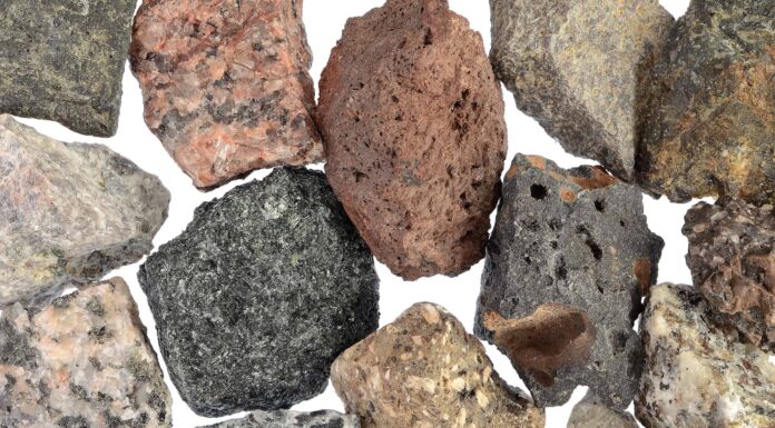 10 tipi di rocce ignee
