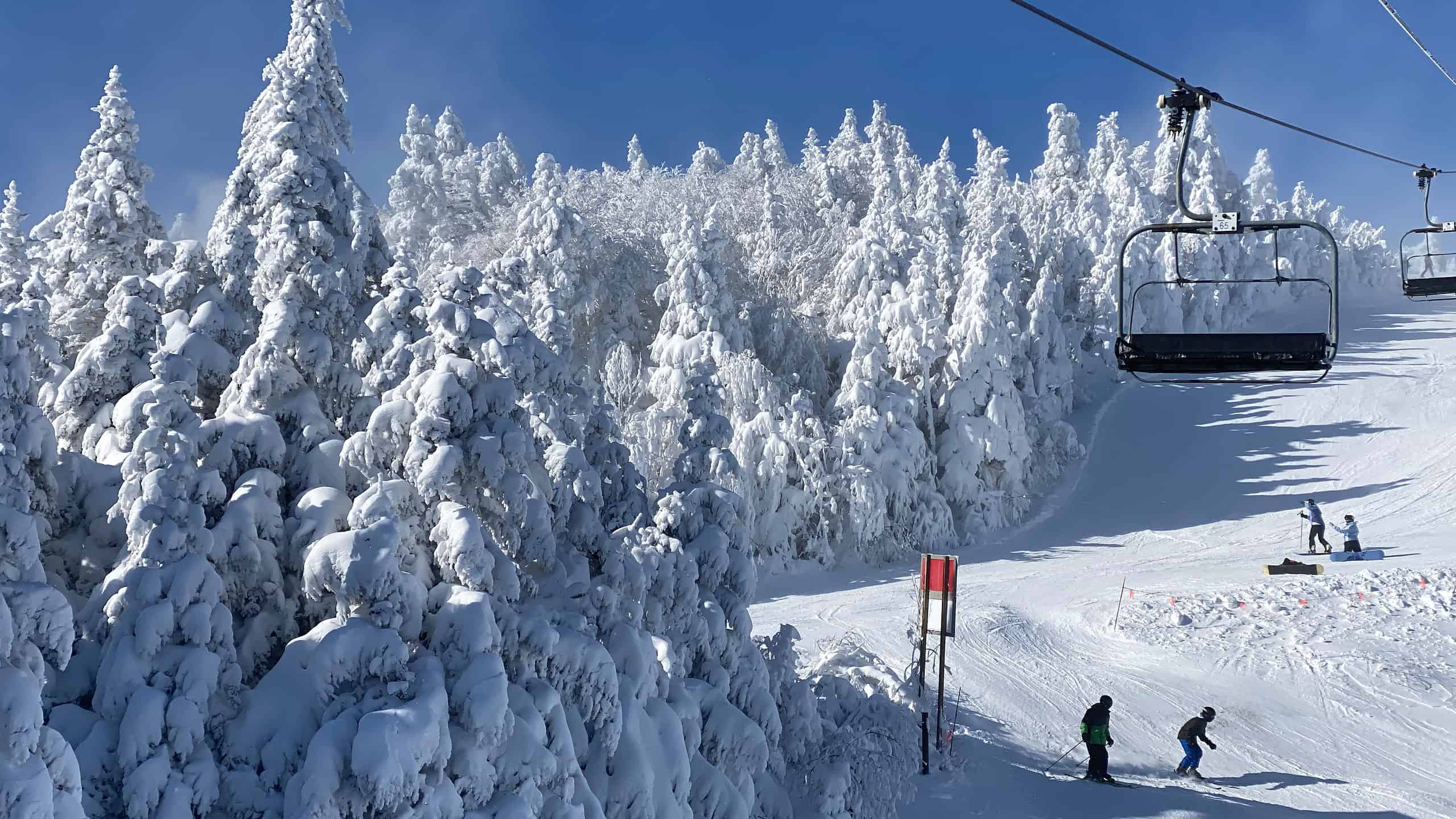 Scopri 5 città sciistiche da favola nel Vermont