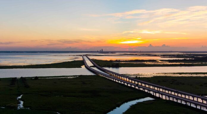 Scopri il ponte più lungo dell'Alabama: un Behemoth lungo 8 miglia!
