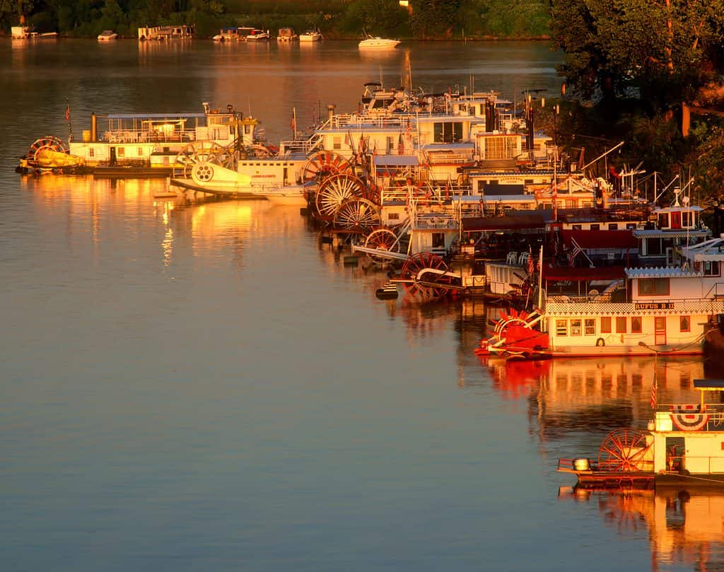 Marietta, Ohio, divenne nota come "Riverboat Town".