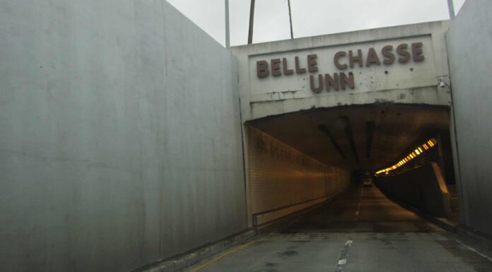 Non entrare nel tunnel più lungo della Louisiana se sei claustrofobico
