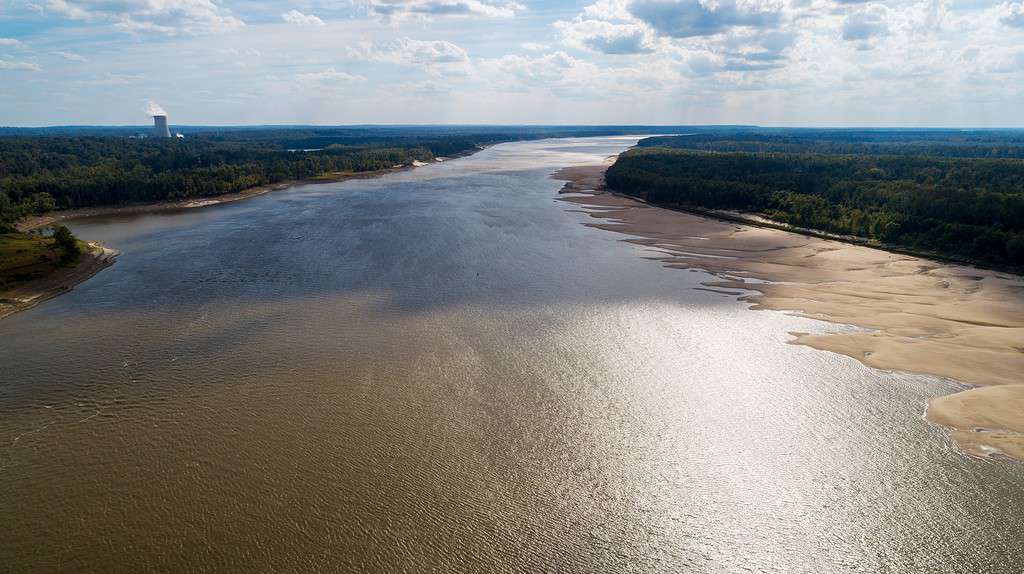Drone vista del fiume Mississippi - punto più caldo del fiume Mississippi