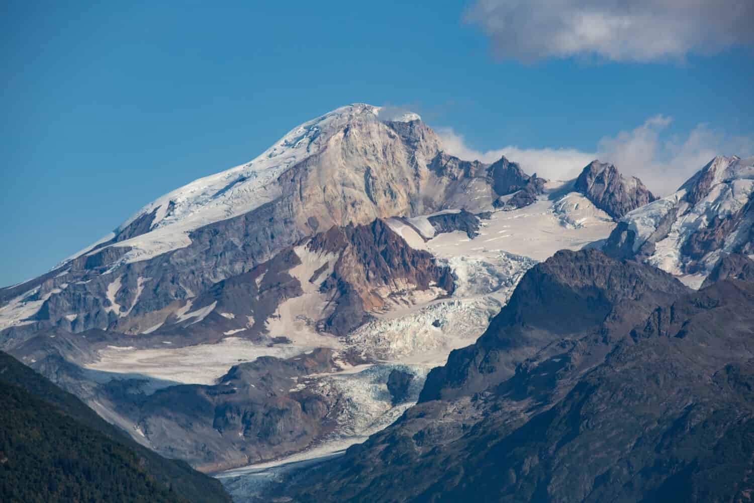 Mount Iliamna, Parco Nazionale e Riserva del Lago Clark, Cook Inlet, Alaska, Montagne, ghiacciaio