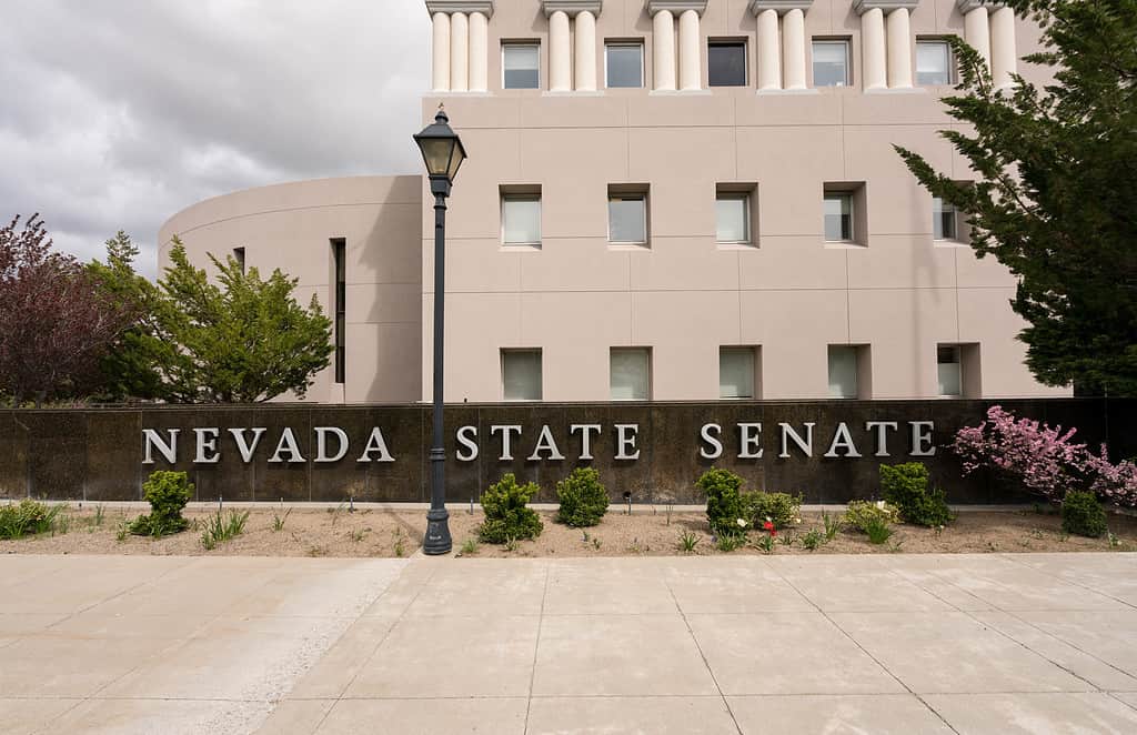 Ingresso all'edificio legislativo statale del Nevada a Carson City