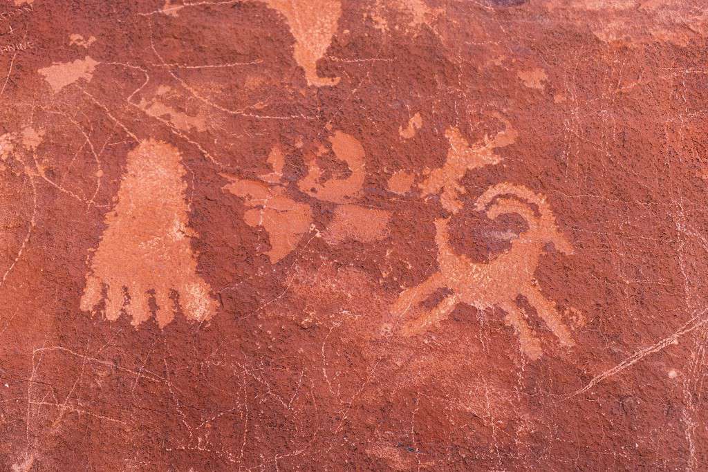 Petroglifi ad Atlatl Rock nella Vally of Fire del Nevada