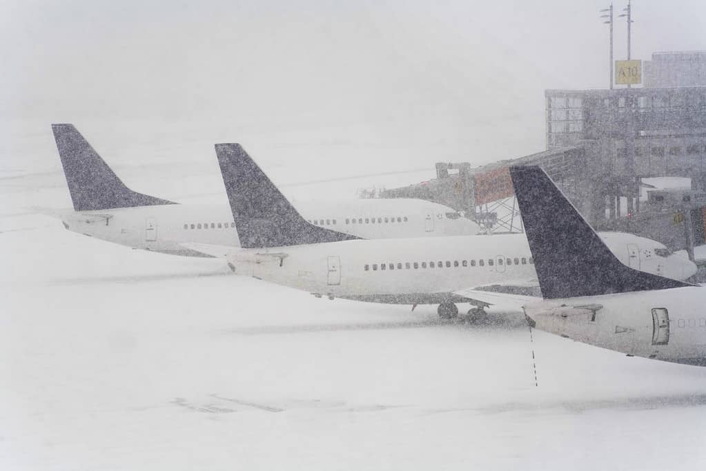 Bufera di neve all'aeroporto