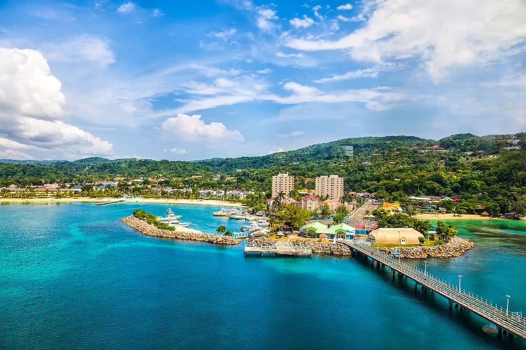 Ocho Rios, Giamaica, baia d'acqua, porto, spiaggia