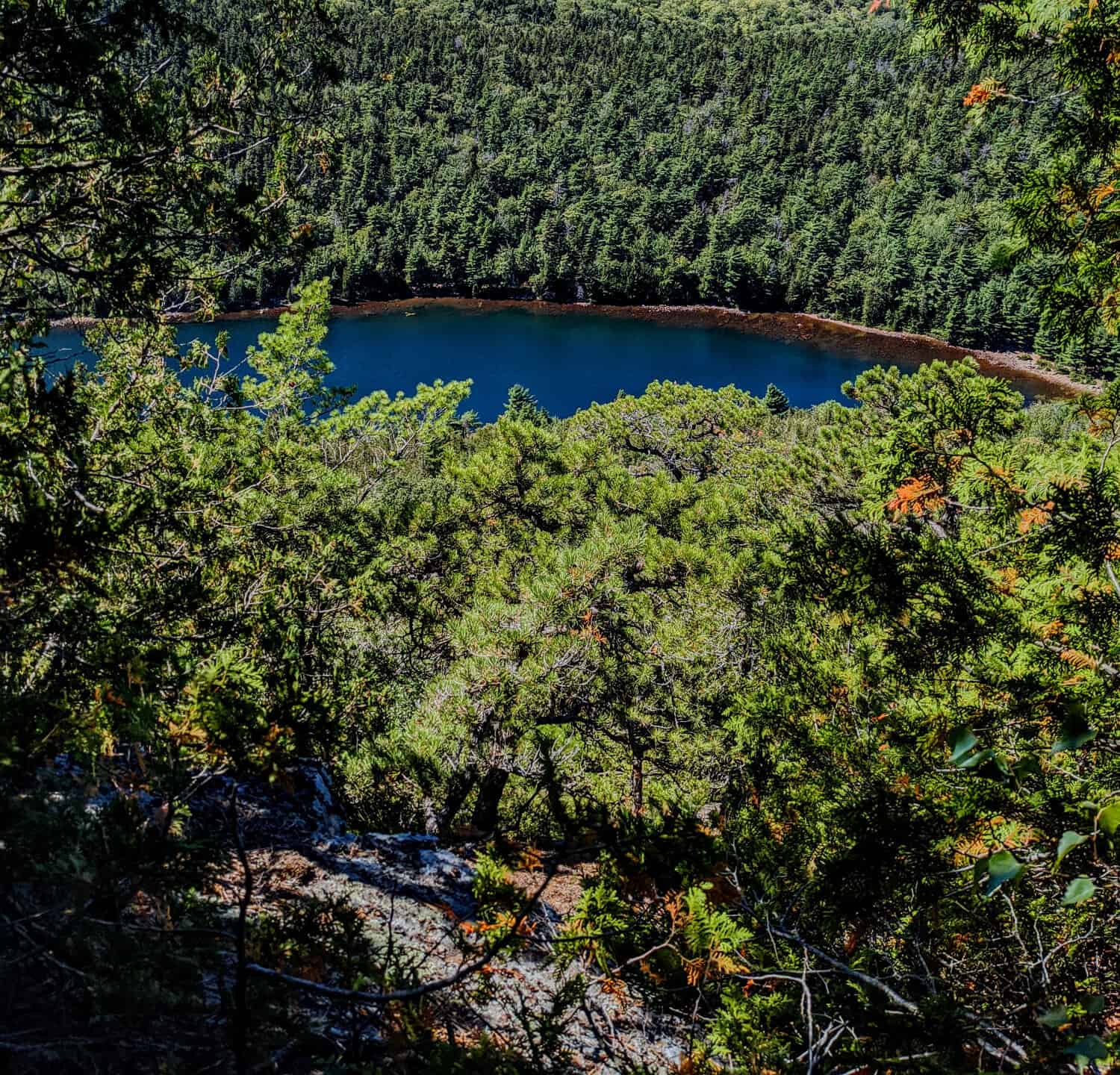 Bubble Pond con The North Bubble e Sargent Mountain 