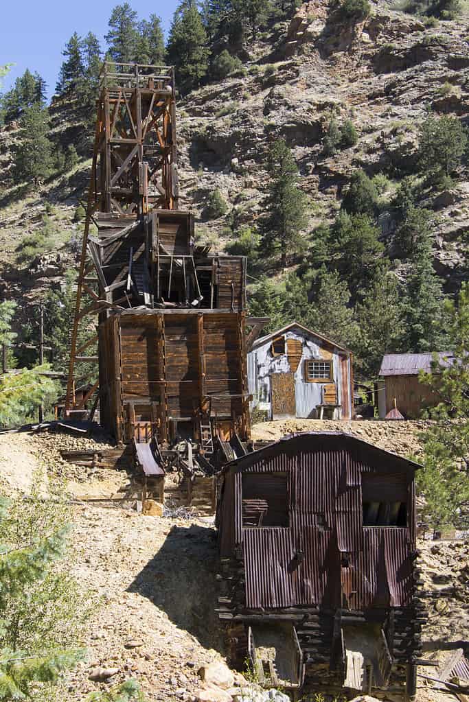 Estate in Colorado - struttura mineraria abbandonata vicino a Idaho Springs