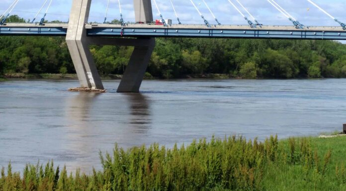 Il ponte più alto del Missouri ti farà girare la testa
