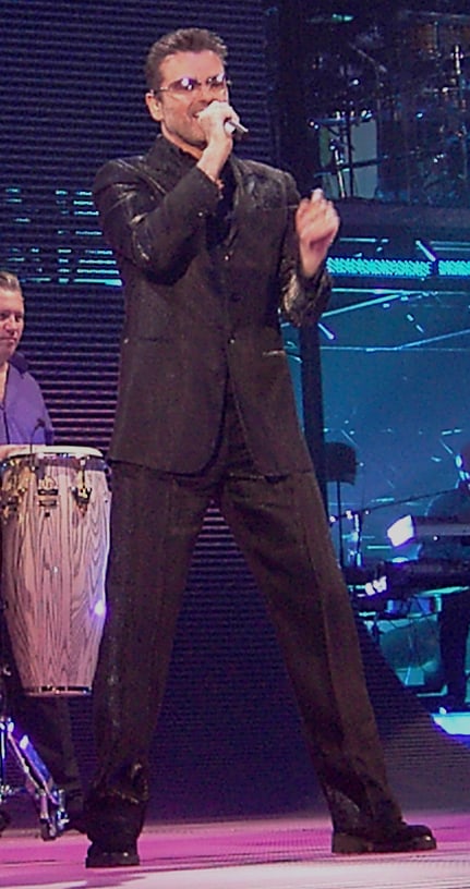 George Michael si esibisce all'arena Olympiahalle (Monaco di Baviera, Germania) nel 2006, per il 25 Live tour.