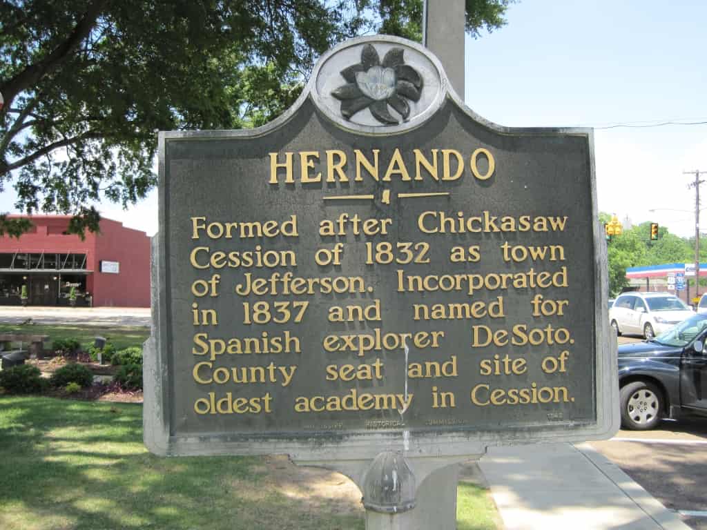 Indicatore storico a Court Square Hernando Mississippi