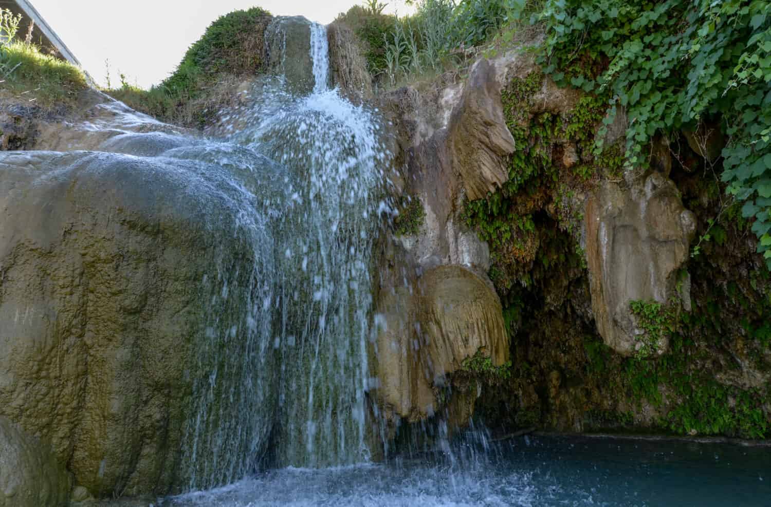 Cascata a Little Jamaica Natural Swimming HoleLittlefield, Arizona, Stati Uniti