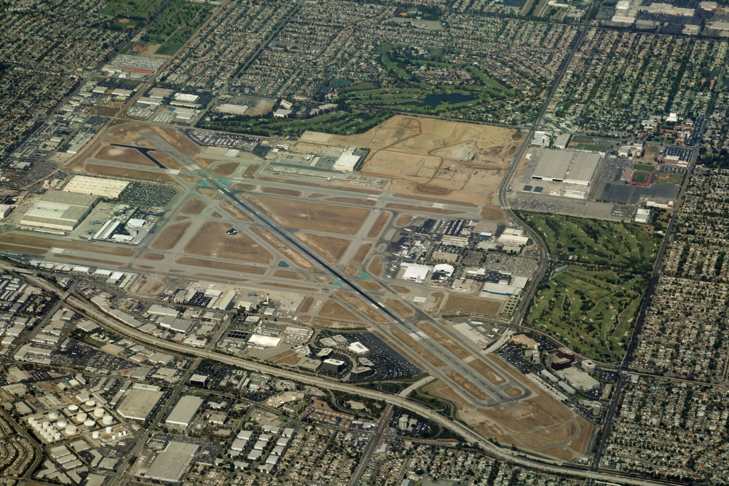 Aeroporto regionale di Long Beach nei sobborghi di Los Angeles