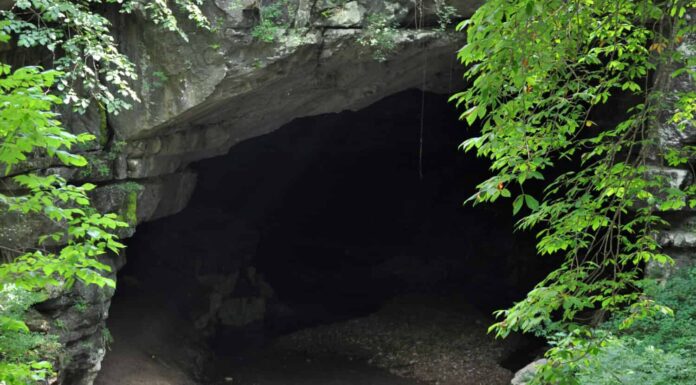 Monumento nazionale della caverna di Russel Bridgeport, Alabama