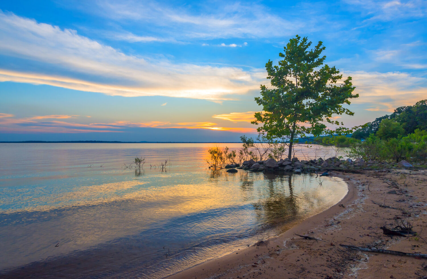 Lago Eufaula, che si trova nell'Oklahoma orientale, negli Stati Uniti