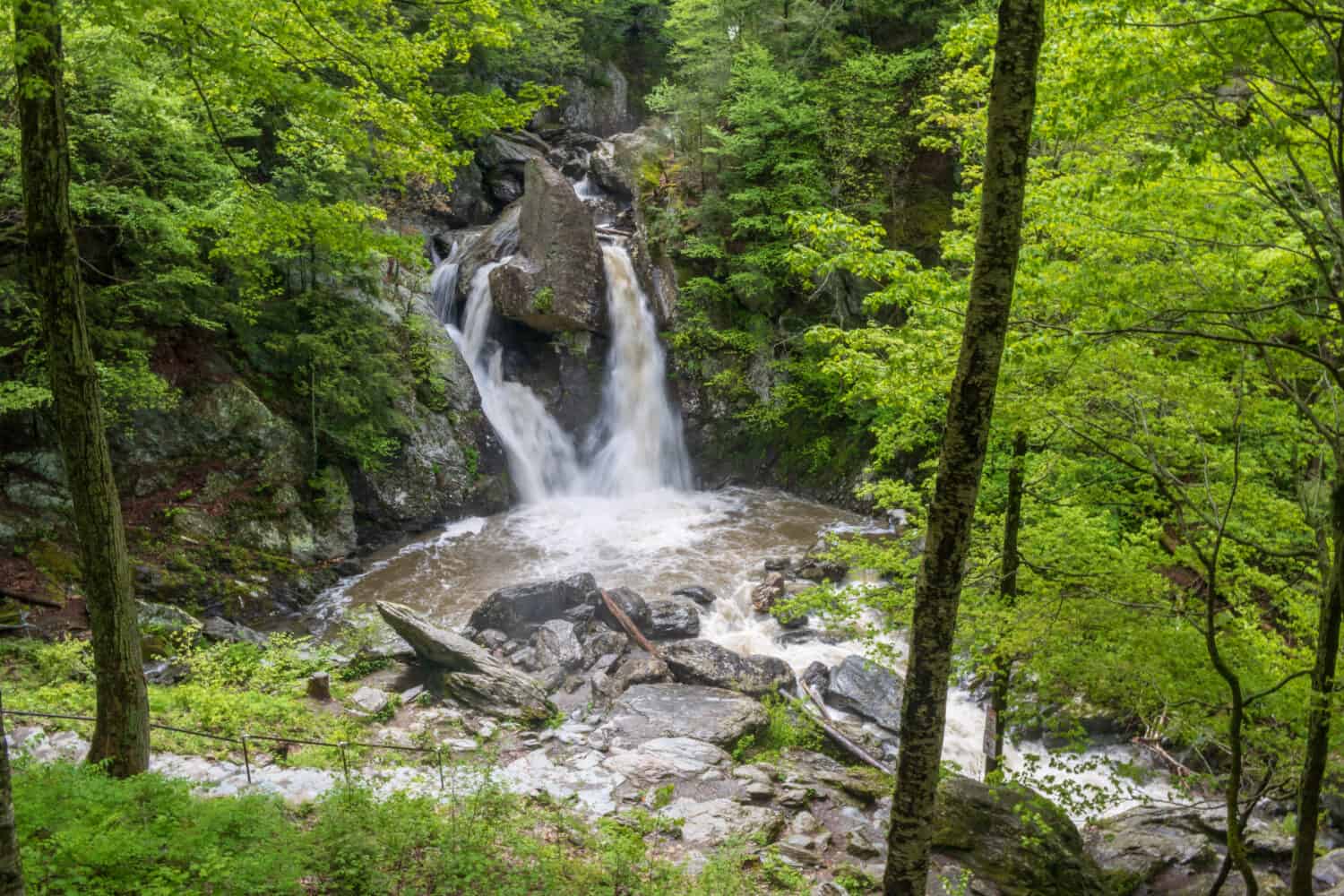 Bash Bish Falls paesaggio - orizzontale