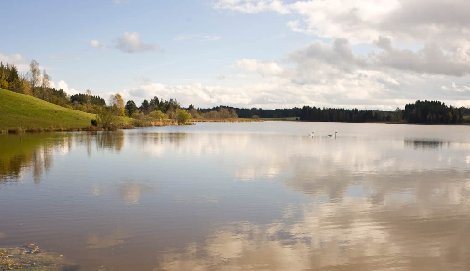 Ancora lago in zona remota