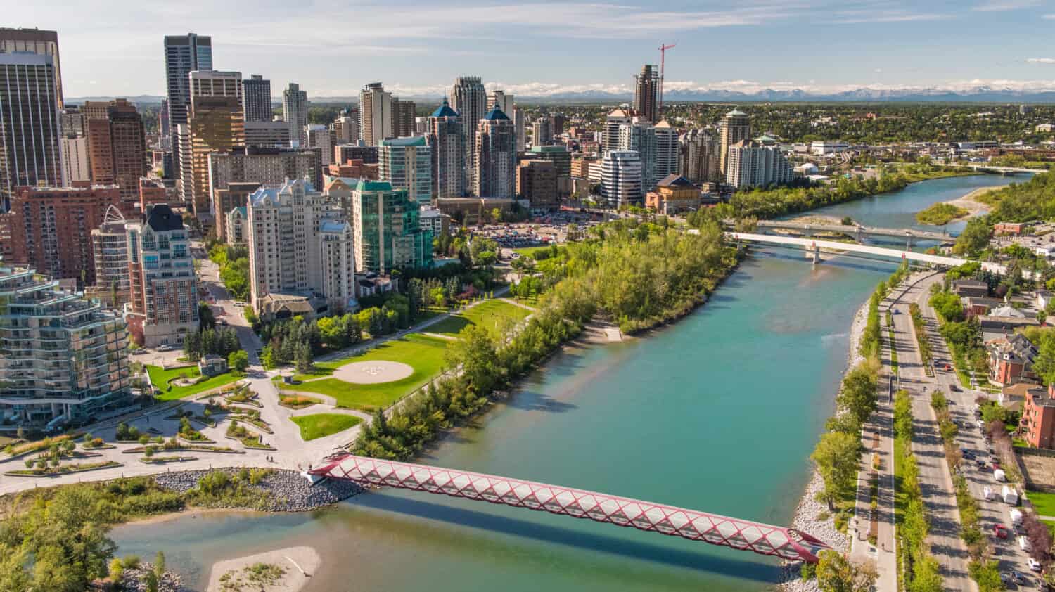 Ponte della pace sul fiume Bow a Calgary, Alberta, Canada