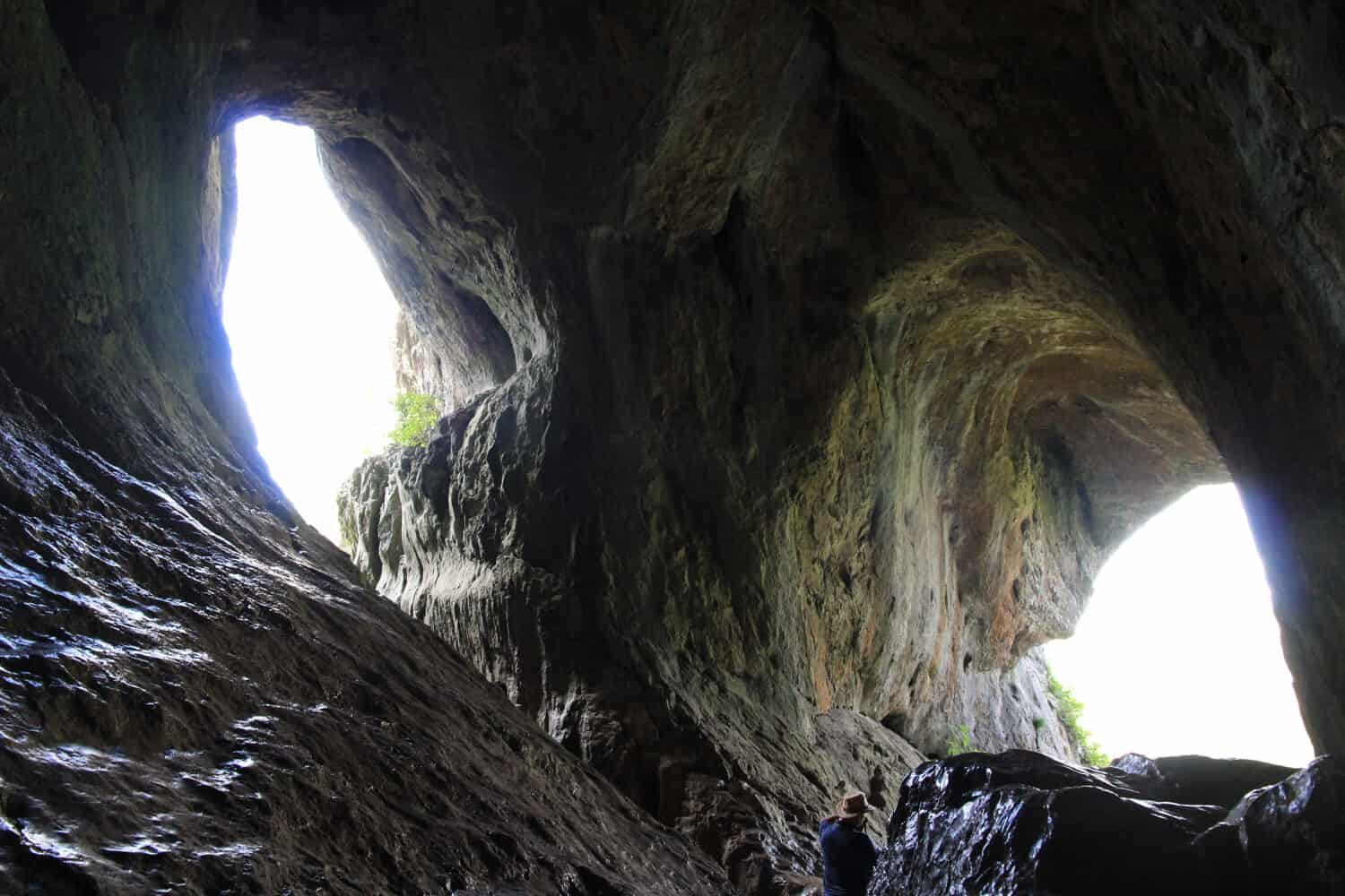 La Grotta di Thor nel Parco Nazionale di Peak District, Regno Unito