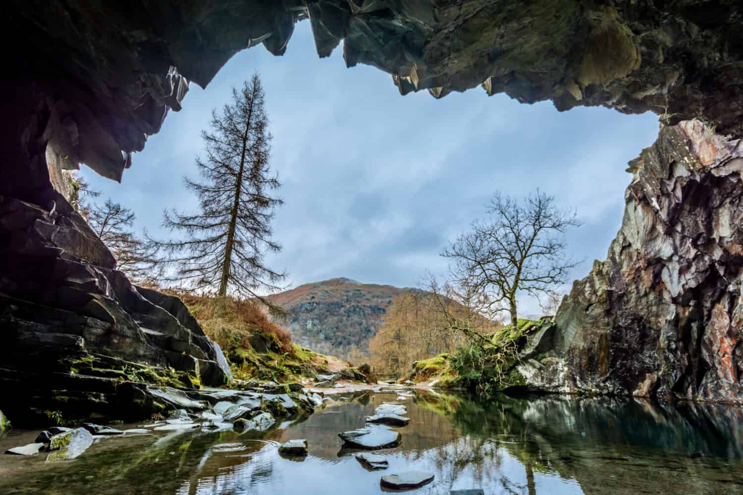 Grotta di Rydal, Rydal Water, Lake District UK