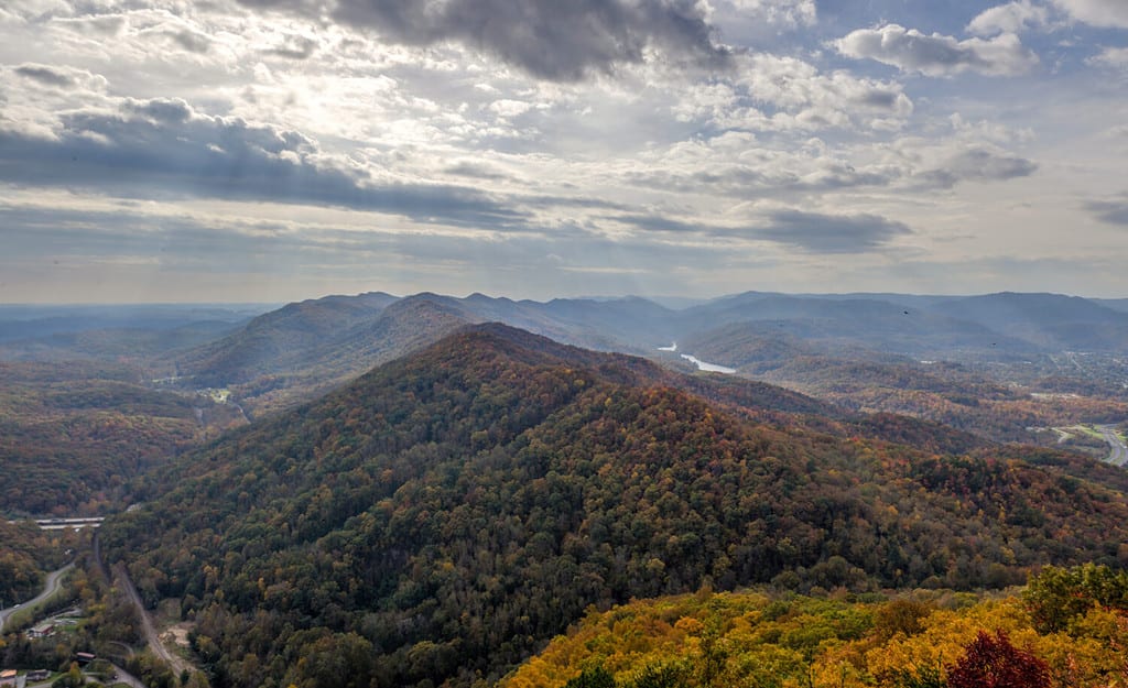 Cumberland Gap Virginia Tennessee Kentucky Il Pinnacle Lookout Tunnel Foglie d'autunno Monti Appalchaiani