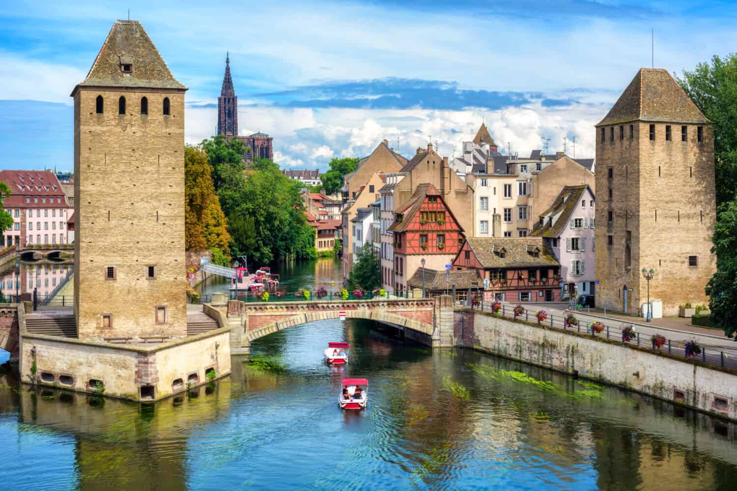Storico ponte Ponts Couvert e torri nella città di Strasburgo, Alsazia, Francia