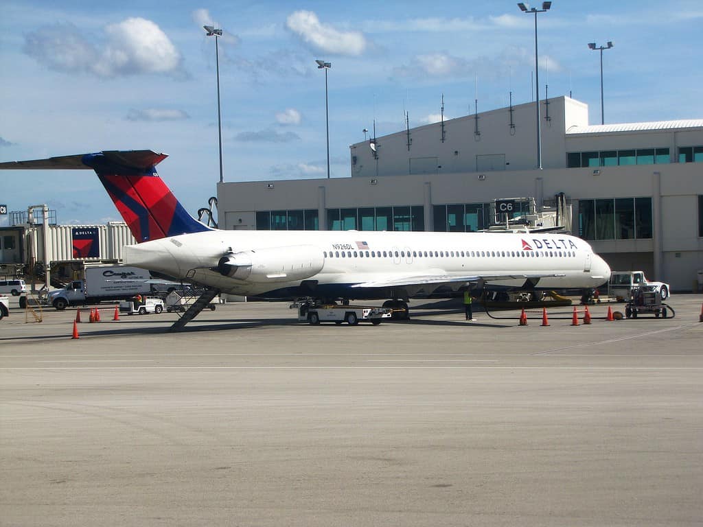Delta Air Lines McDonnell Douglas MD-88 Aeroporto internazionale della Florida sudoccidentale