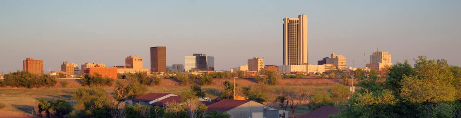 Una lunga vista panoramica dell'area metropolitana di Amarillo, nel nord del Texas