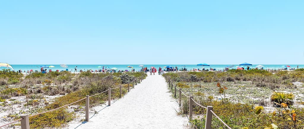 La spiaggia di Bowman sull'isola di Sanibel, in Florida